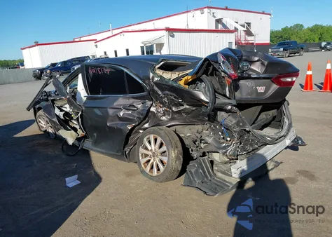 2018 Toyota Camry Le из США, поврежденный, VIN 4T1B11HK5JU569675